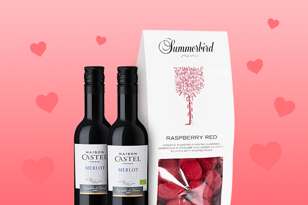 Alla hjärtans dag-paket med chokladmandlar och merlotvin