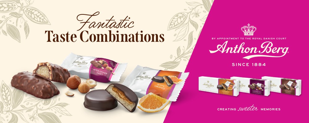 Reklambanner med Anthon Berg och texten 'Fantastic Tast Combinations'.
