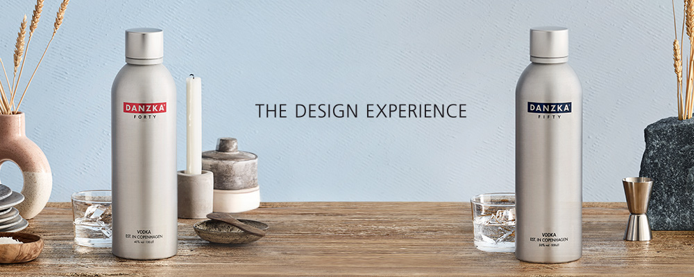 Reklambanner med Danzka och med texten 'The Design Experience'.